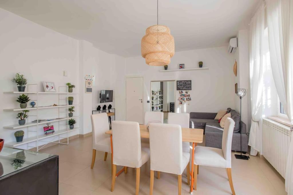 Sofia'S Home Наполи Екстериор снимка