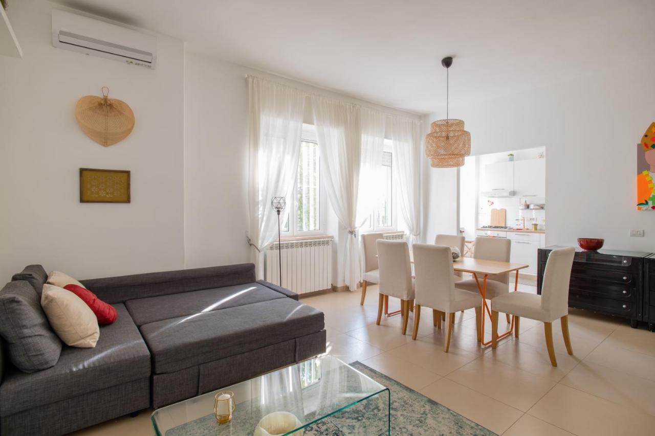 Sofia'S Home Наполи Екстериор снимка